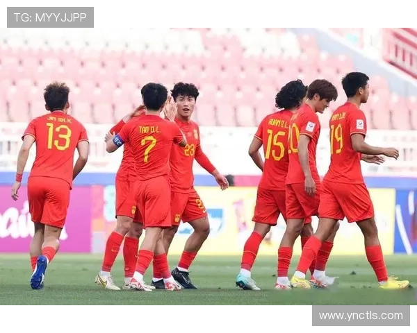 砥砺前行国足再启世界杯荣耀征程全民期待梦想绽放时刻五年拼搏铸辉煌 - 副本 - 副本 - 副本